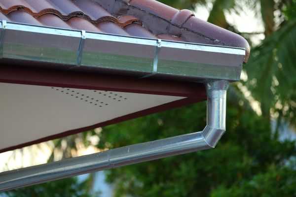 Metal Gutter Repair in Yuba City